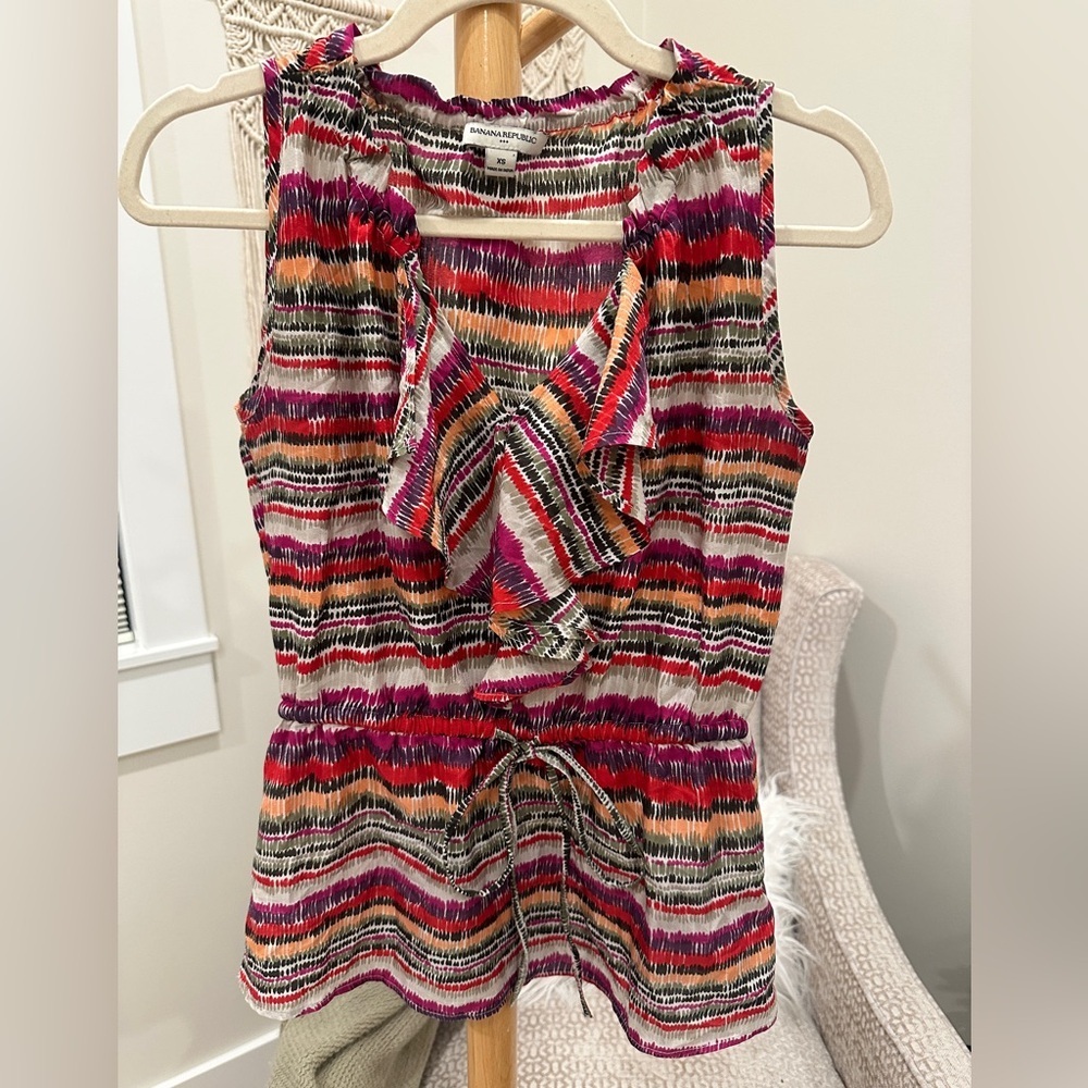 Banana Republic Ruffle Front Sleeveless Printed Blouse XS